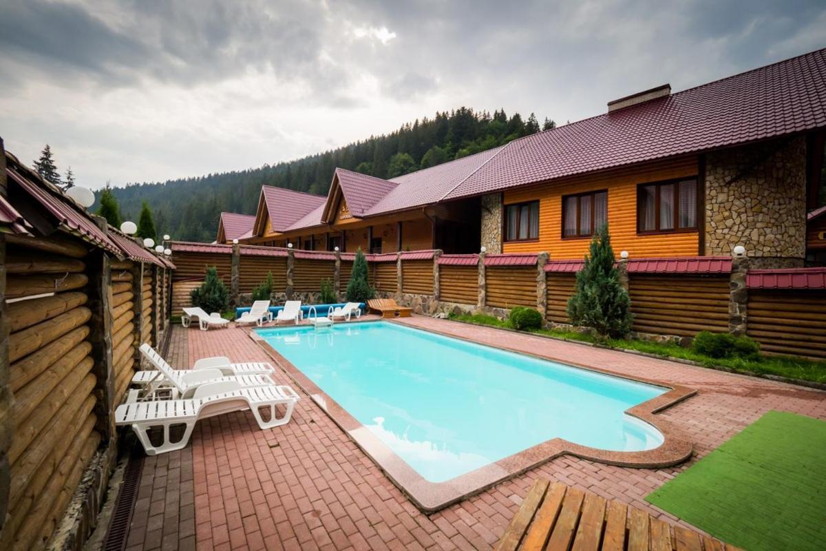 Арніка Otel Synevyrsʼka Polyana Dış mekan fotoğraf