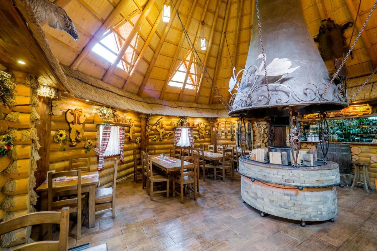 Арніка Otel Synevyrsʼka Polyana Dış mekan fotoğraf