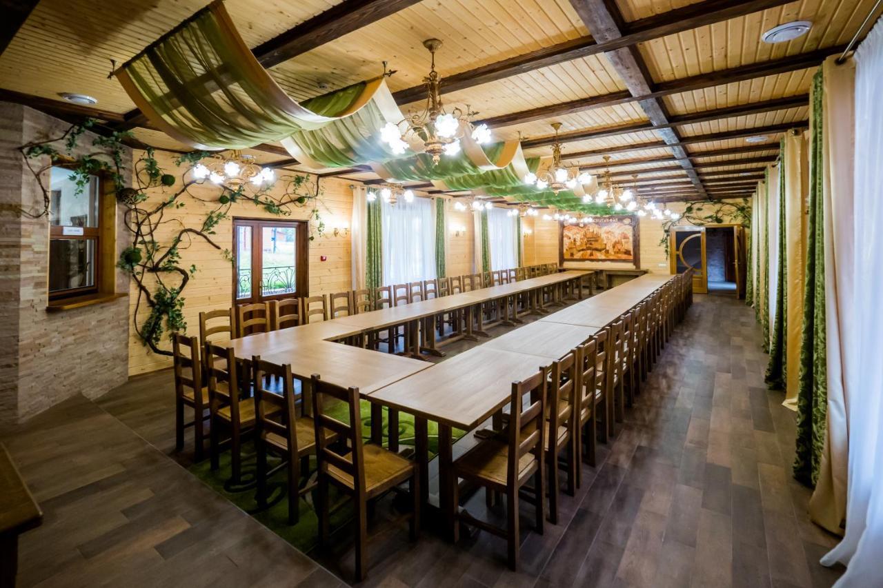 Арніка Otel Synevyrsʼka Polyana Dış mekan fotoğraf